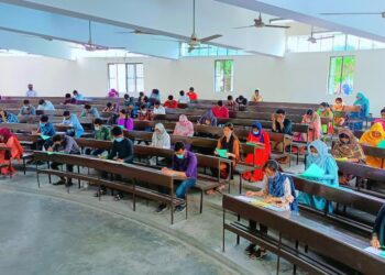 জাহাঙ্গীরনগর বিশ্ববিদ্যালয়ে ‘ই’ ইউনিটের ভর্তি পরীক্ষা অনুষ্ঠিত, উপস্থিতি ৮৭.৫ শতাংশ
