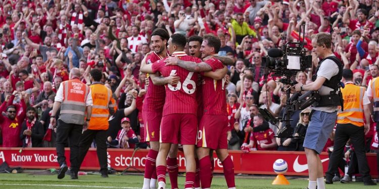 প্রিমিয়ার লিগ চ্যাম্পিয়ন লিভারপুল