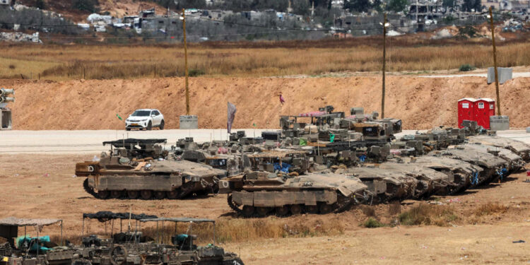 গাজায় ইসরায়েলের ‘ব্যাপক স্থল অভিযান’ শুরু, পাল্টা ক্ষেপণাস্ত্র হামলা হামাসের