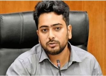 নির্বাচনের আগে আ.লীগের বিচার শেষ করতে হবে: নাহিদ ইসলাম