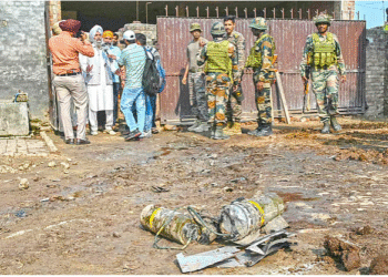 ভারত–পাকিস্তান: যুদ্ধে সবার আগে জেতে মিথ্যা