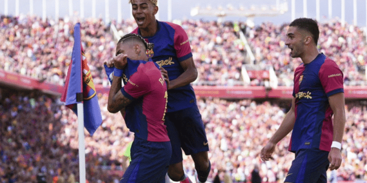 আবারো বিধ্বস্ত রিয়াল, লিগ শিরোপার পথে বার্সা